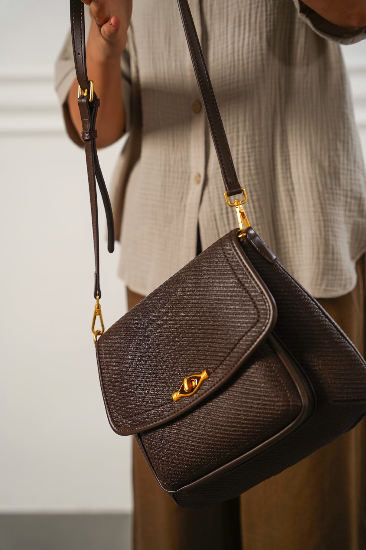 PETRA SHOULDER BAG