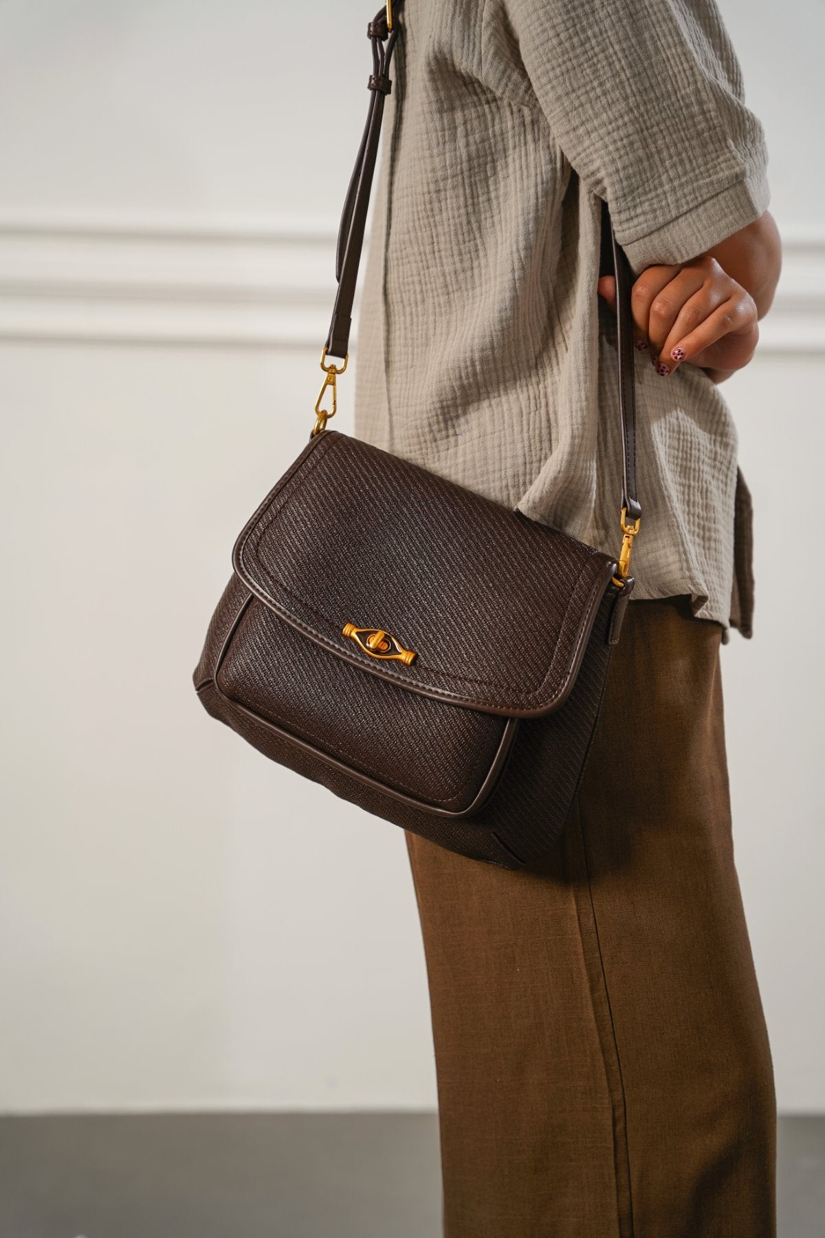PETRA SHOULDER BAG
