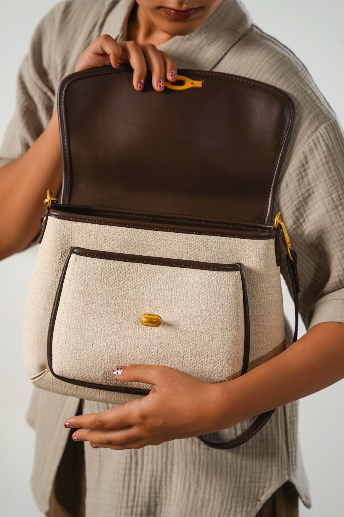 PETRA SHOULDER BAG