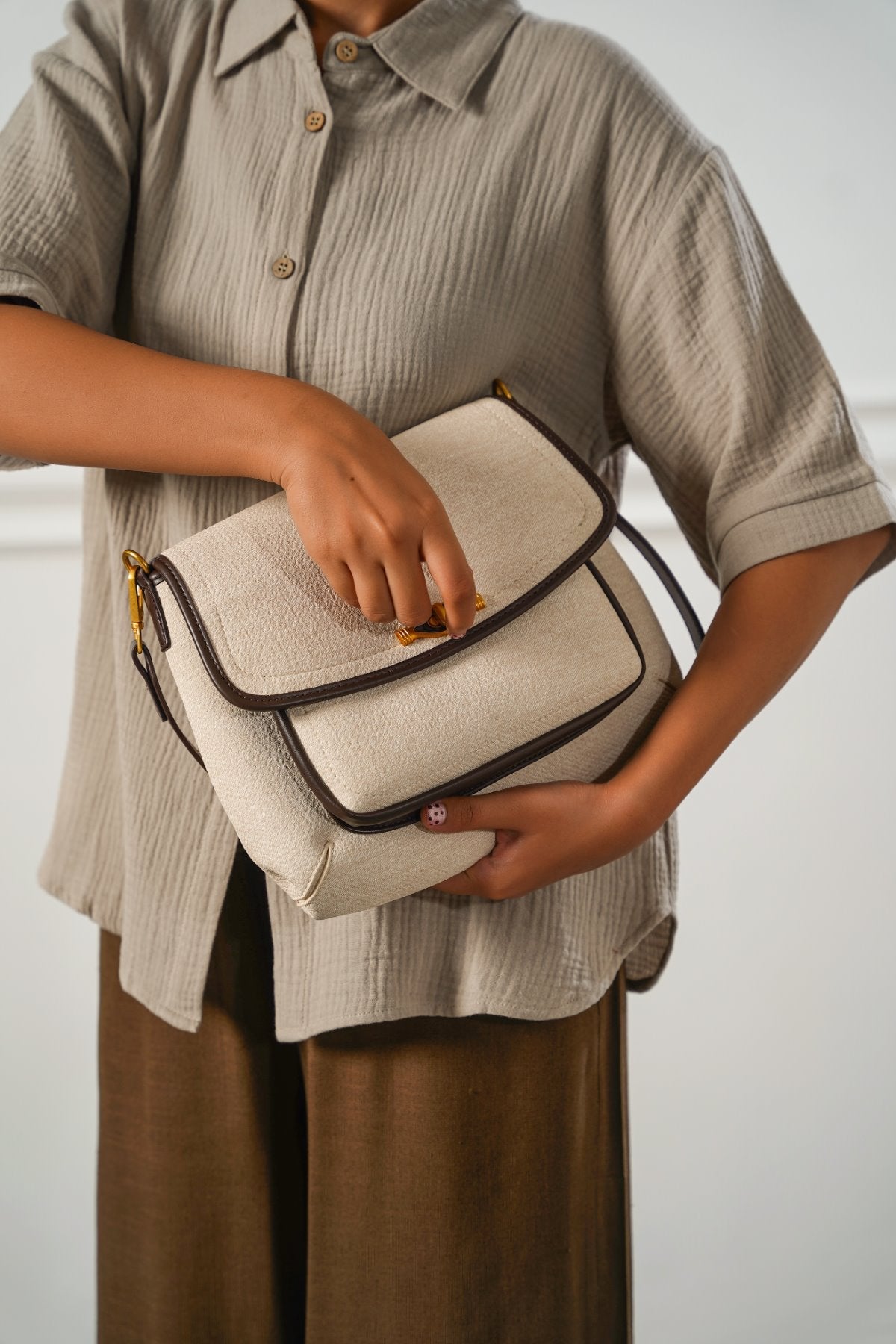 PETRA SHOULDER BAG