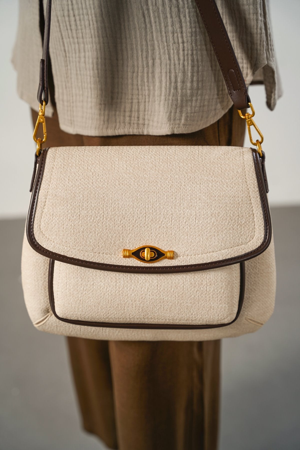 PETRA SHOULDER BAG