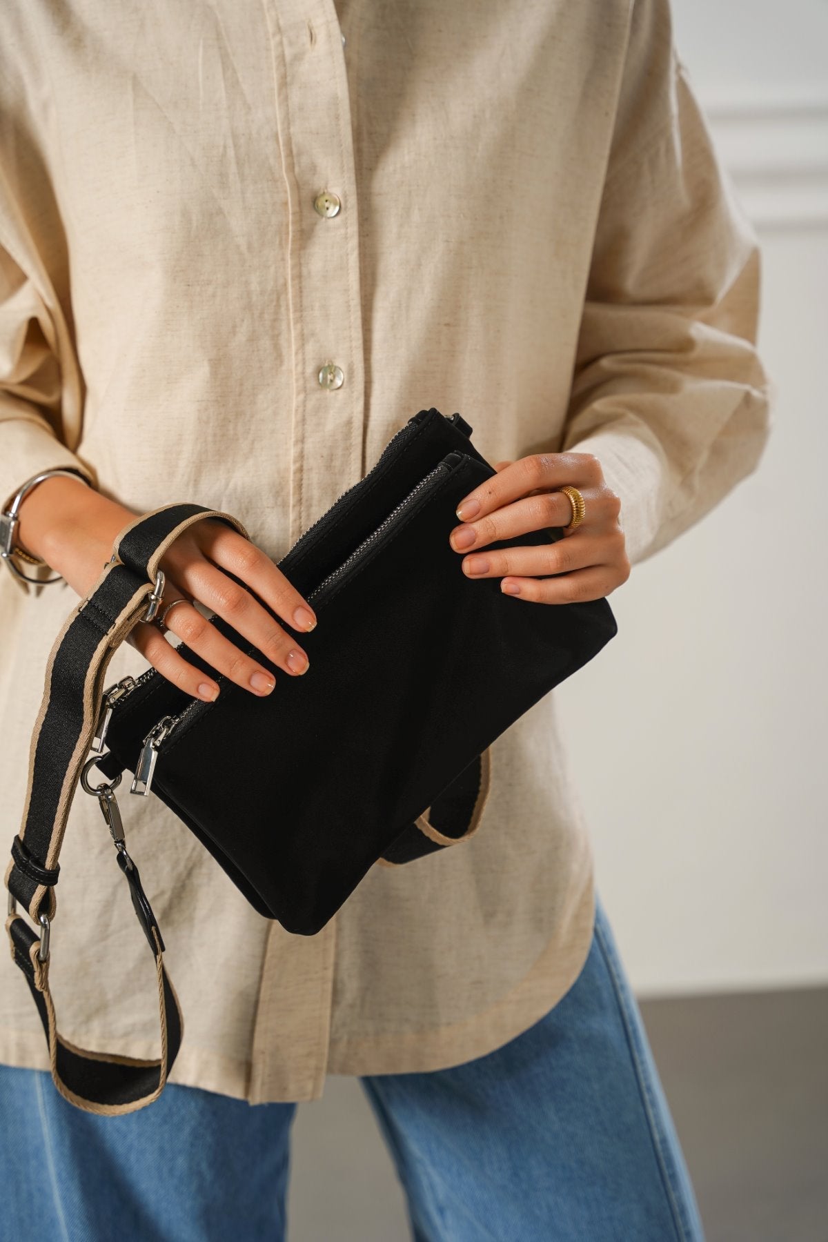 VELVET PEACH CROSSBODY