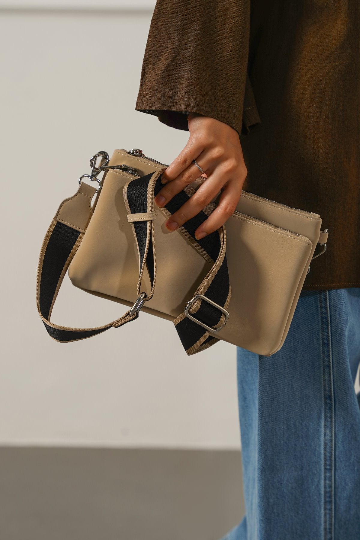 VELVET PEACH CROSSBODY