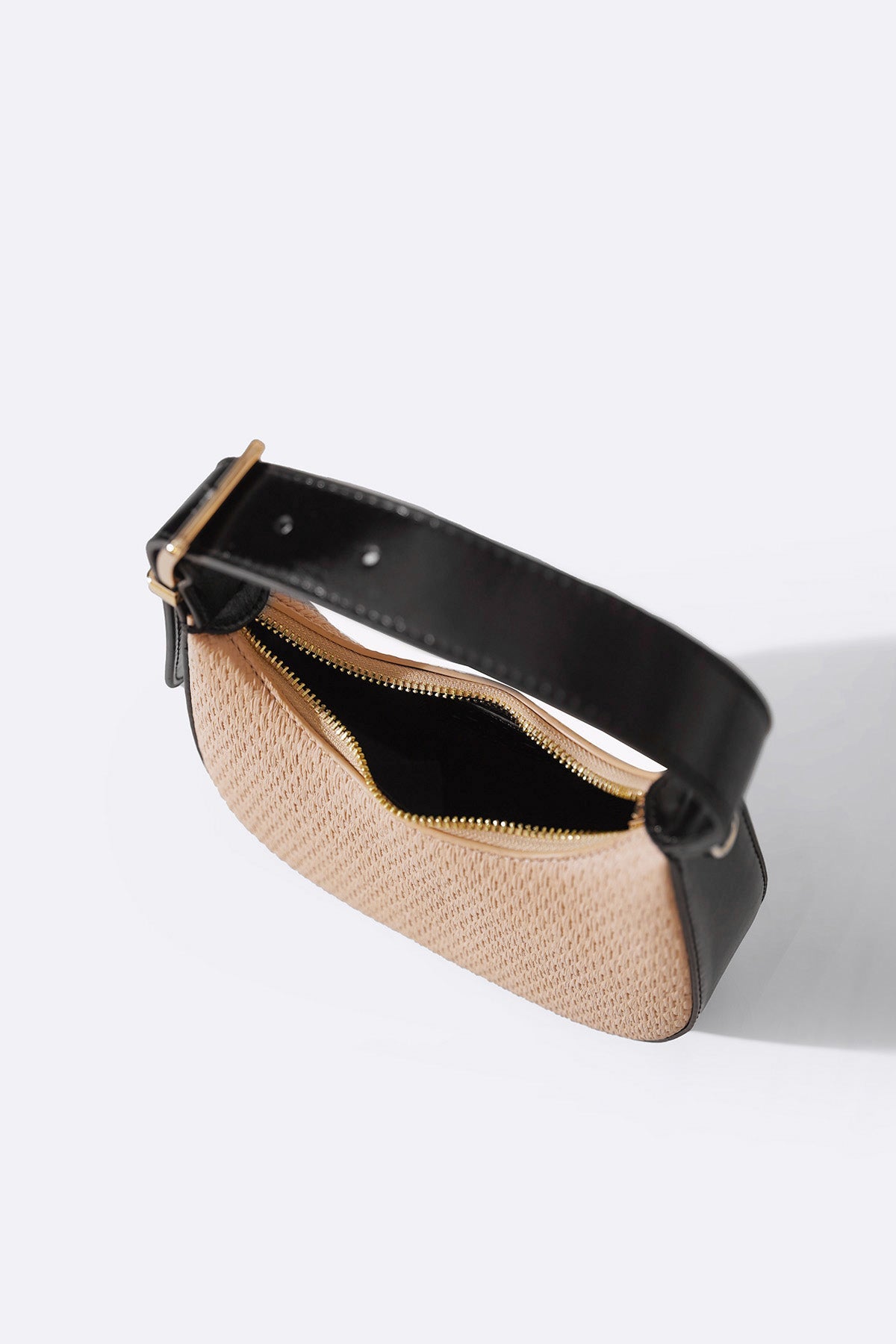 CALILO CROSSBODY BAG
