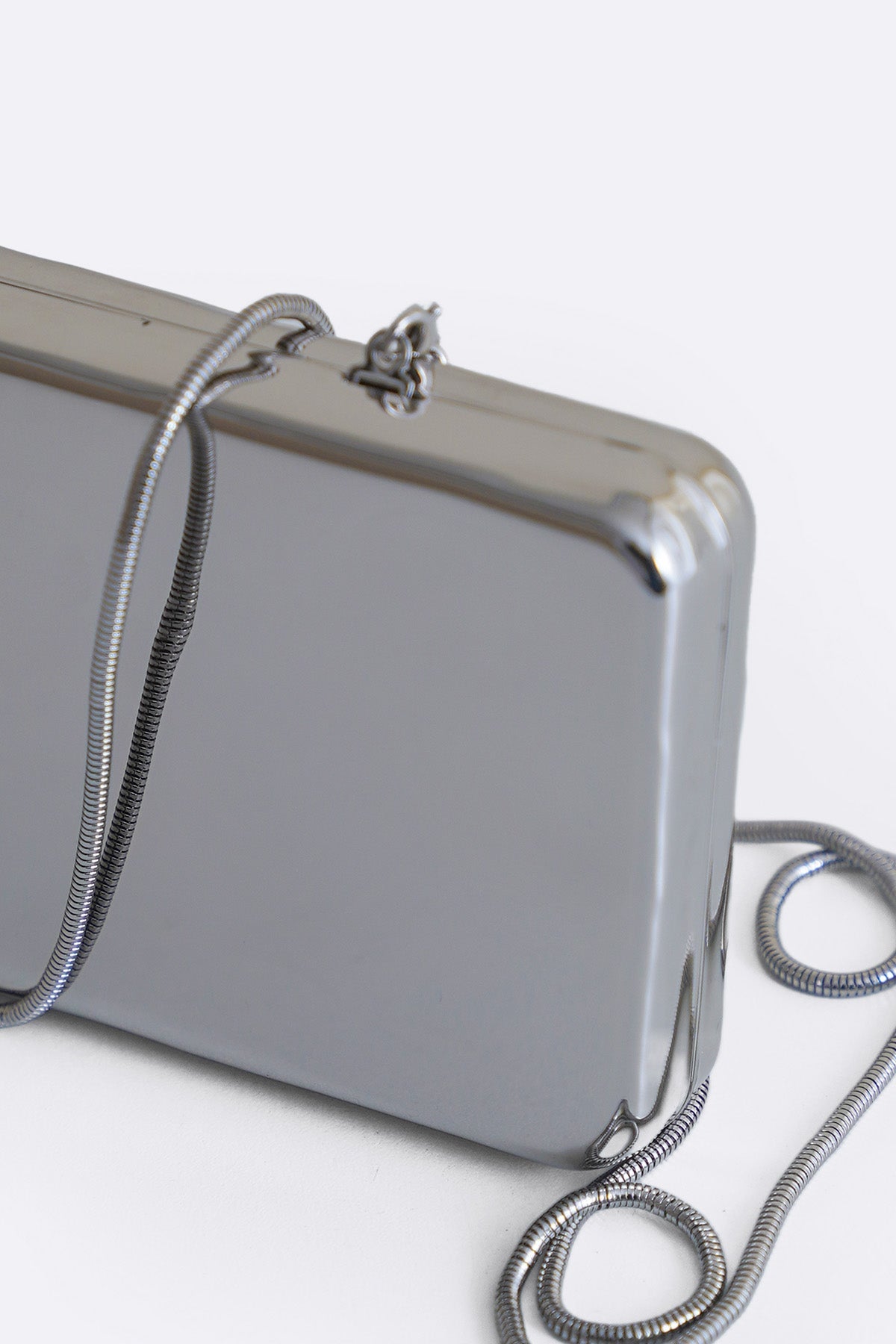 METALLIC NIGHT CLUTCH